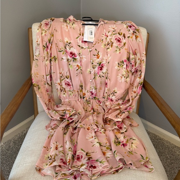 Yumi Kim Dresses & Skirts - Yumi Kim Pink Floral Long Sleeve Mini Dress